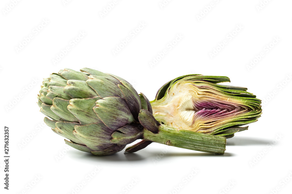 Obraz premium Green Artichokes Cut Open, Edible Flowers, Italian Vegetable 