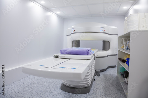 open MRI machine waiting for patient