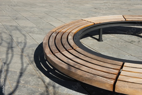 Wooden modern design round circular park bench
