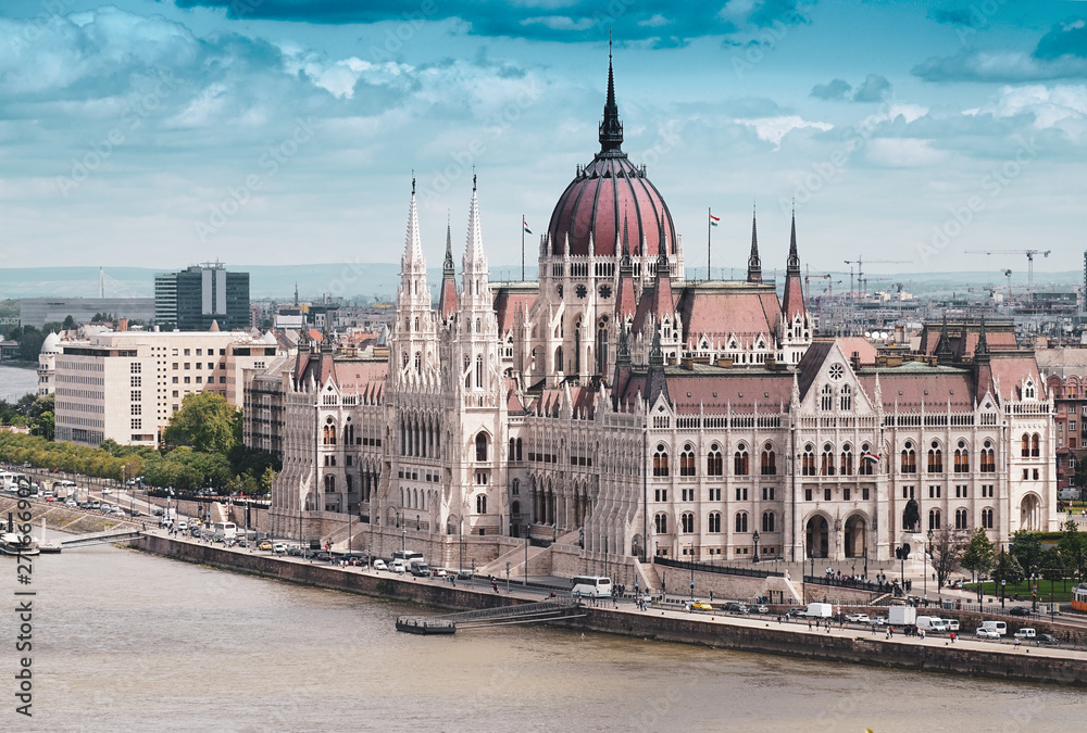 Fototapeta premium Parlament w Budapeszcie na Węgrzech