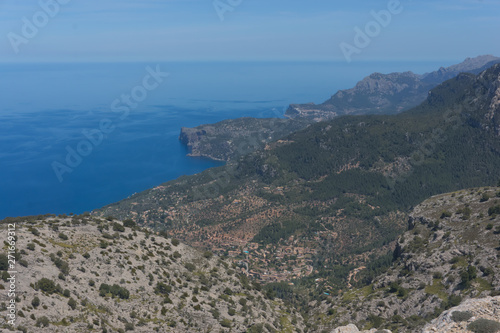 Mallorca. Mountain range Serra de Tramuntana. Mountain peaks and valleys on the way to Sa Calobra bay © Fizzl
