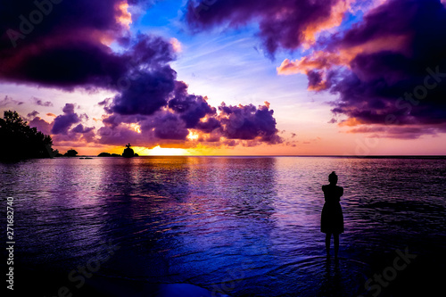 Sunset in Seychelles © King Mann