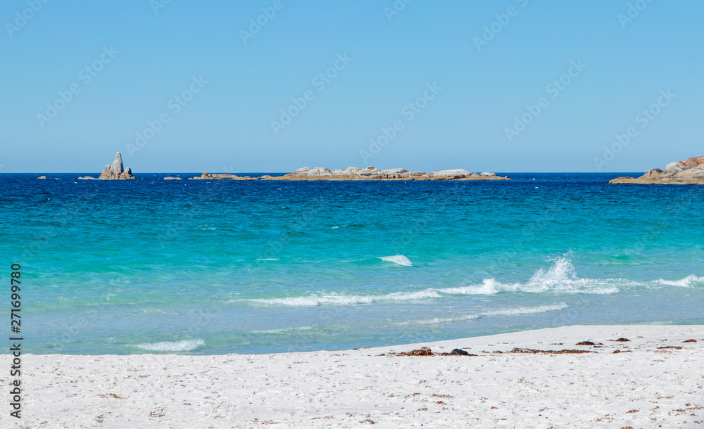 White sands, turquoise ocean