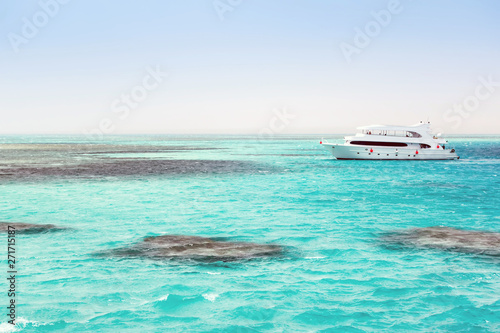 White sandy island seascape Red Sea Motor Yacht Cruises © Emoji Smileys People