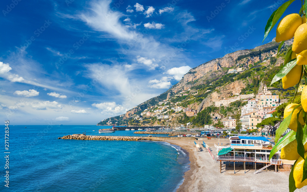 Beautiful seaside town Amalfi in province of Salerno, Campania, Italy - obrazy, fototapety, plakaty 
