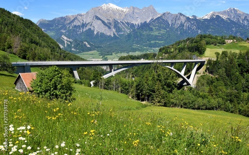 pont de la tamina photo