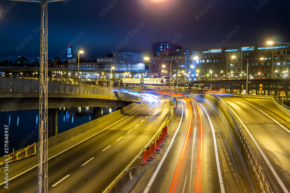 Fototapeta premium traffic in the city at night