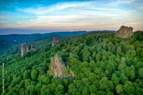 Schöne deutsche Landschaft - im Sauerland bei den Bruchhauser Steinen