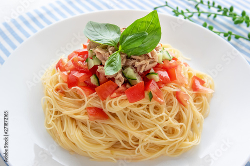 ツナとトマトの冷製パスタ