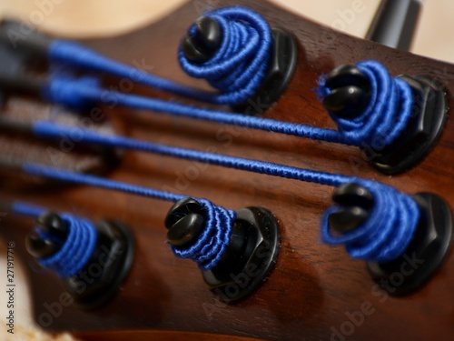 Bass Guitar 5 Strings 