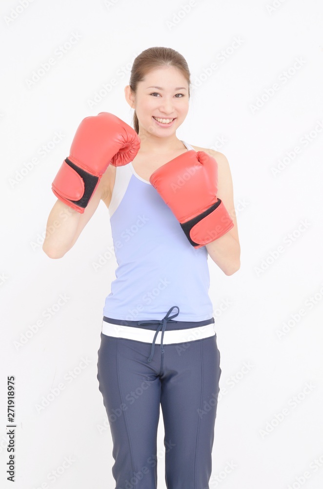 ボクササイズダイエットする女性 ボクササイズダイエットする女性