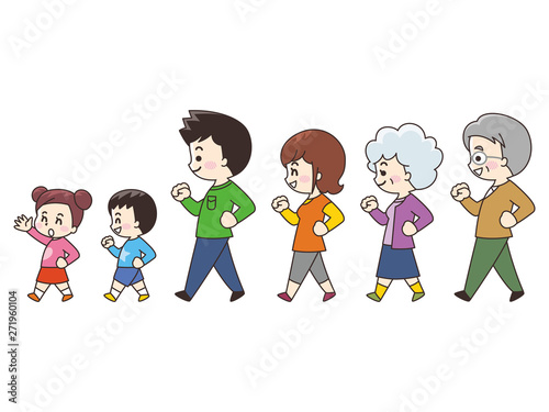 笑顔で歩く家族