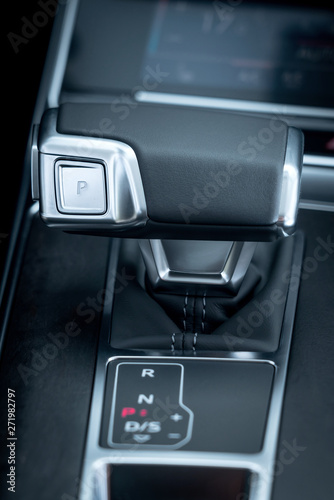 Top executive car automatic gear shifter © Luis Viegas
