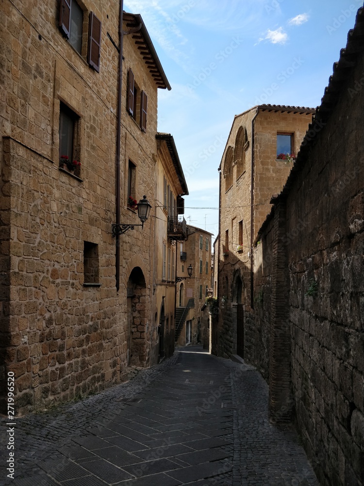 narrow street in old town italy