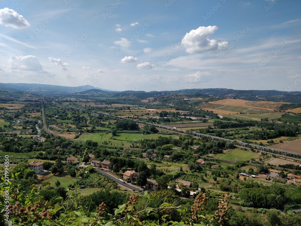 panorama vista of tuscany