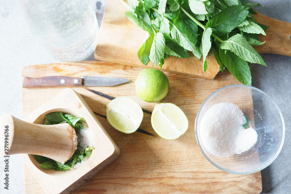 Fresh limes Fresh limes