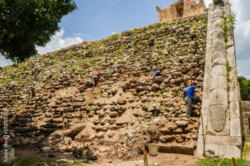 Chichén Itzá mayan ruins in Yucatán, México. New7Wonders of the World.                                photo