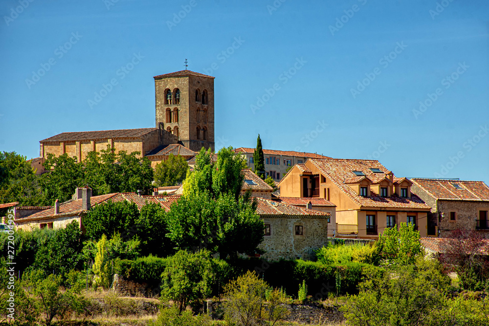 Iglesia y vista de Sepulveda, Segovia
