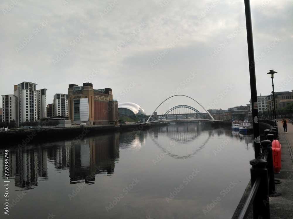 A summer in Newcastle Upon Tyne (England) and the bridges