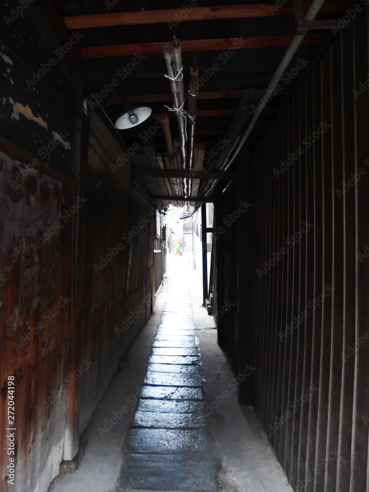 Fototapeta premium 尾道の裏路地 Back alley of Onomichi 11
