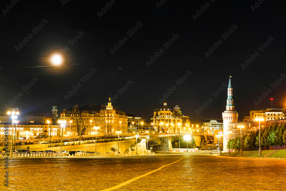 Obraz premium Mosocw, Russia - May, 20, 2019: Red Square and Moscow Kremlin at moon night