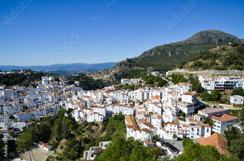 カサレス　アンダルシアの白い村（スペイン・アンダルシア） © tatsuo115