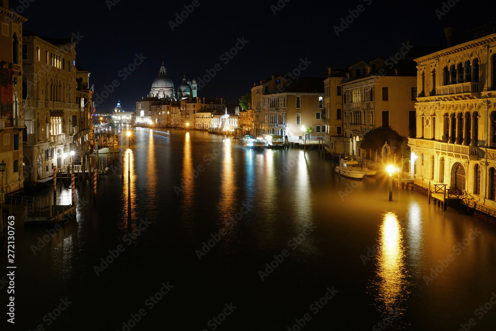 Late night view of Grand Canal from Academy Bridge