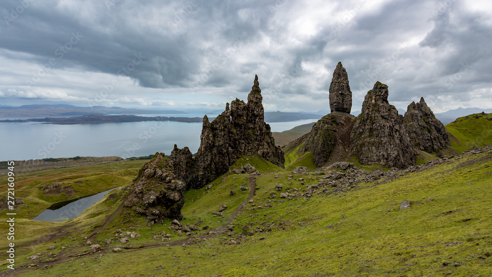 The Old Man of Storr is probably one of the most famous attractions in Isle of Skye. The hill presents a steep rocky eastern face overlooking the Sound of Raasay.