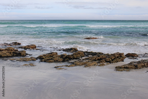 Horizon blue ocean