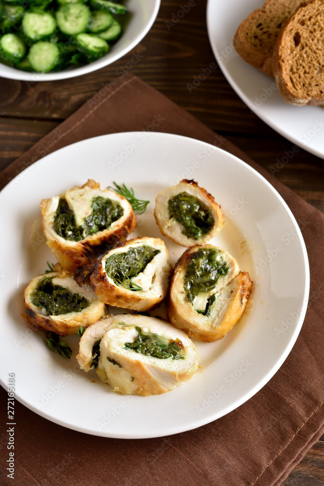 Stuffed chicken fillet with spinach and cheese