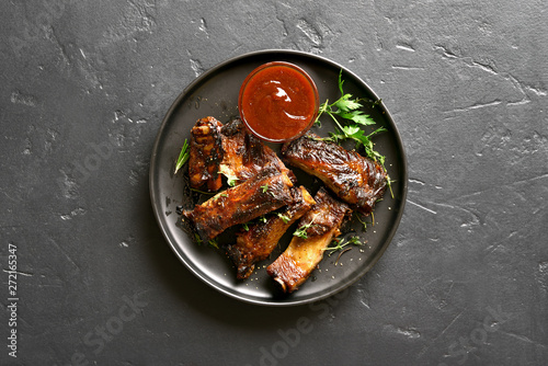 Grilled spare ribs