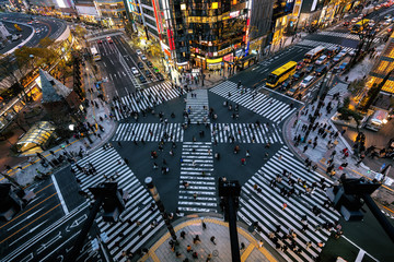 Wandcirkels Tokio Ginza kruispunt verlicht in nacht  © tawatchai1990