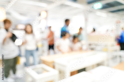 Supermarket blurred bokeh with people