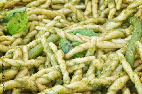 Quadro su tela Trofie pasta with vegetarian sauce