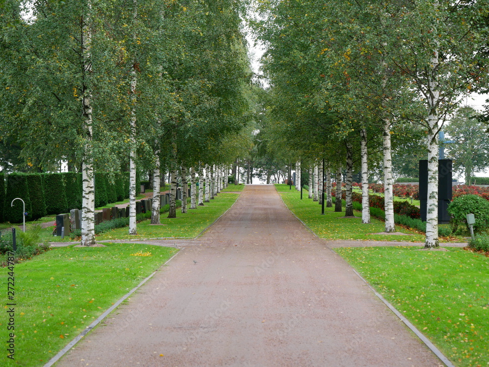 Weg in Helsinki, Friedhof Hietaniemi