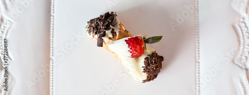 cannoli with chocolate