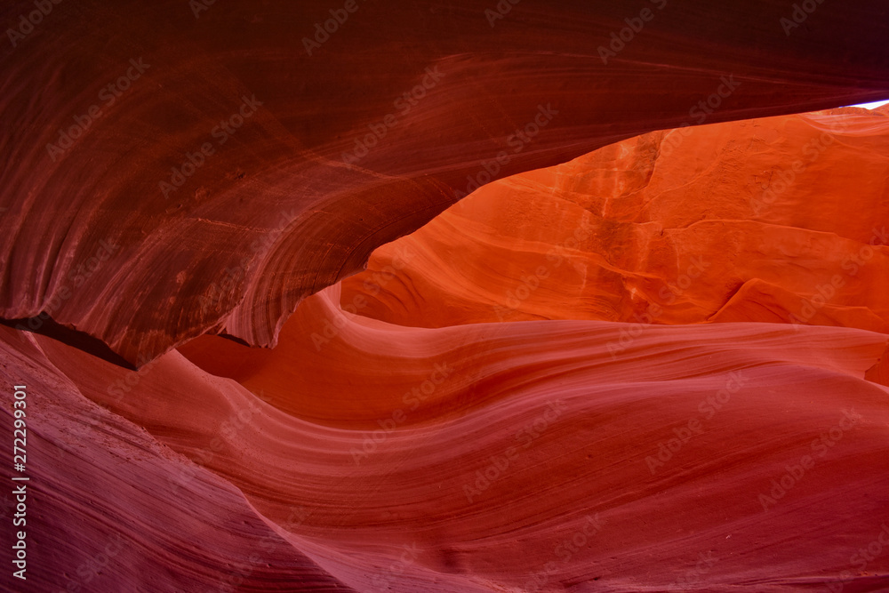 Obraz premium Lower Antelope Canyon slot canyon near Page, Arizona, United States upward view of colorful wavy rock canyon walls