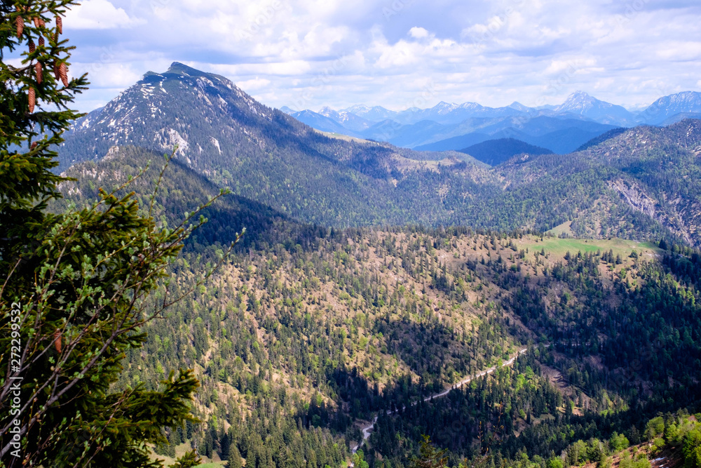 Bayerische Voralpen mit Benediktenwand Bayerische Voralpen mit Benediktenwand