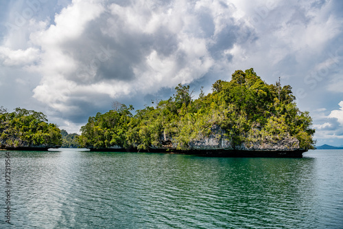 Waigeo, Kri, Mushroom Island, group of small islands in shallow blue lagoon water, Raja Ampat, West Papua, Indonesia