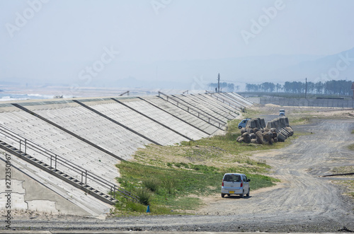 宮城県亘理郡亘理町・防潮堤の続く海岸線の風景 photo