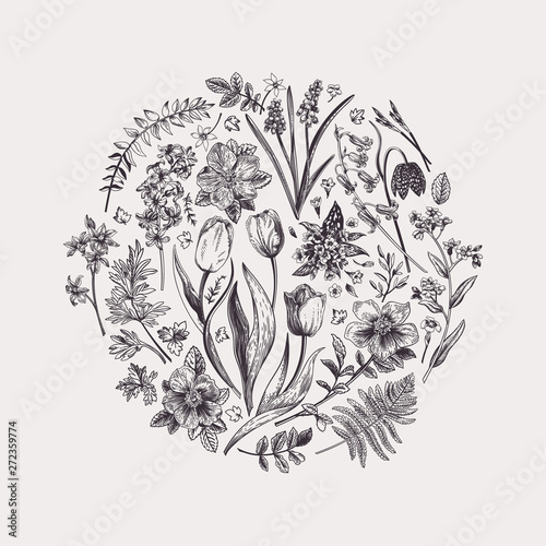 Floral round composition.