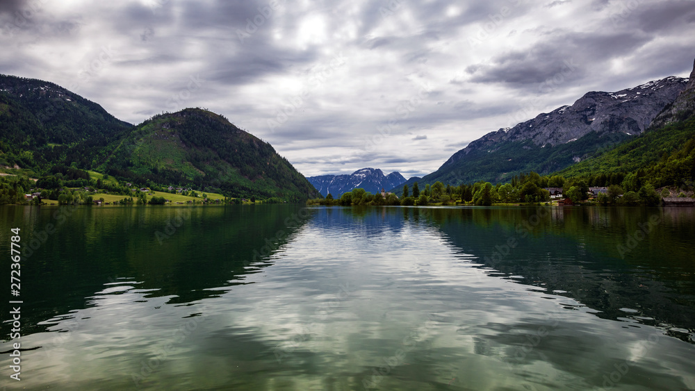Blick über den Grundlsee, Steiermark, Österreich Blick über den Grundlsee, Steiermark, Österreich