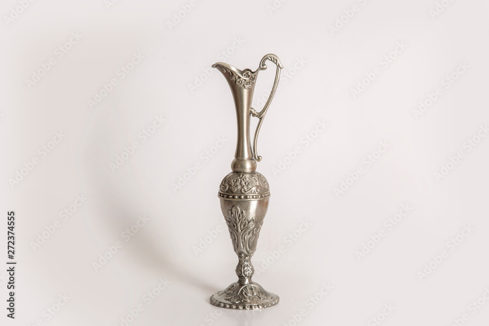 antique metal showpiece for living room antique metal showpiece for living room