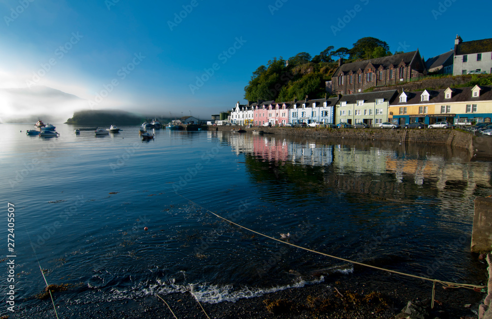 UK, Scotland, Inner Hebrides, Isle of Skye, Portree harbour