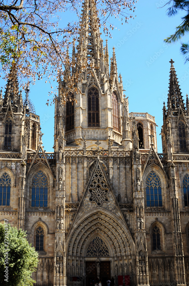 Fototapeta premium Catedral de Barcelona, fachada principal