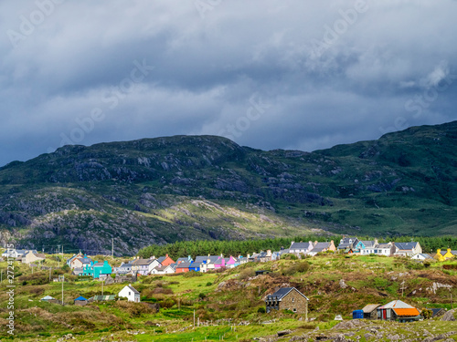 Colourful village of Eyeries at County Kerry in Ireland © Ewald Fröch