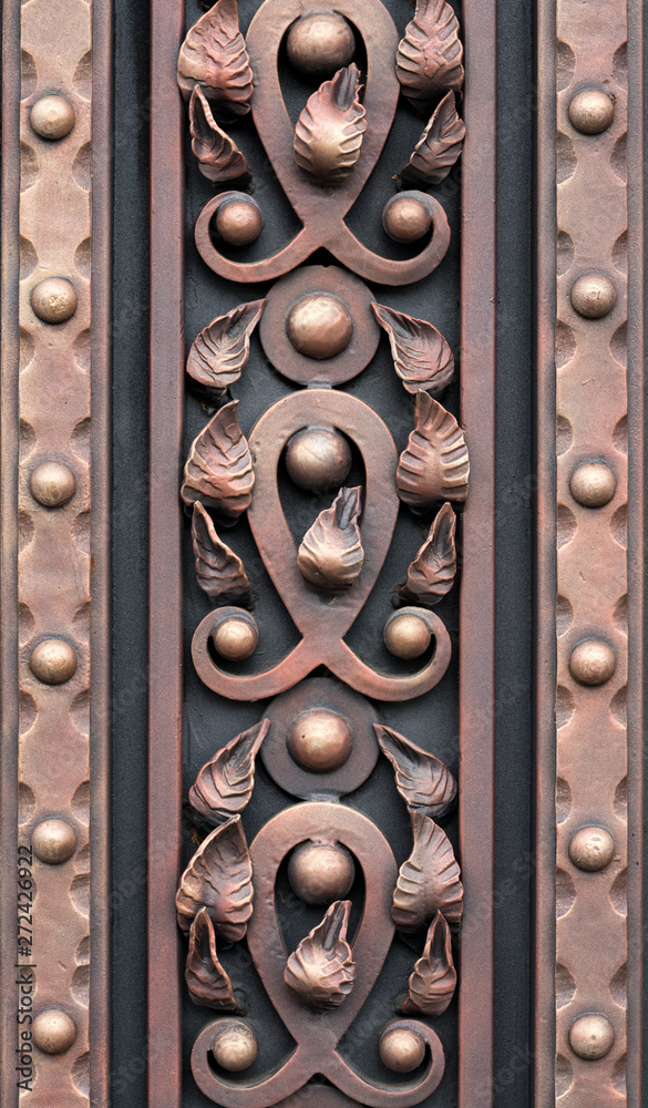.metal column with leaves .metal column with leaves