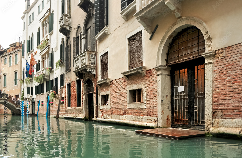 VENICE: the threshold of the house facing the canal
