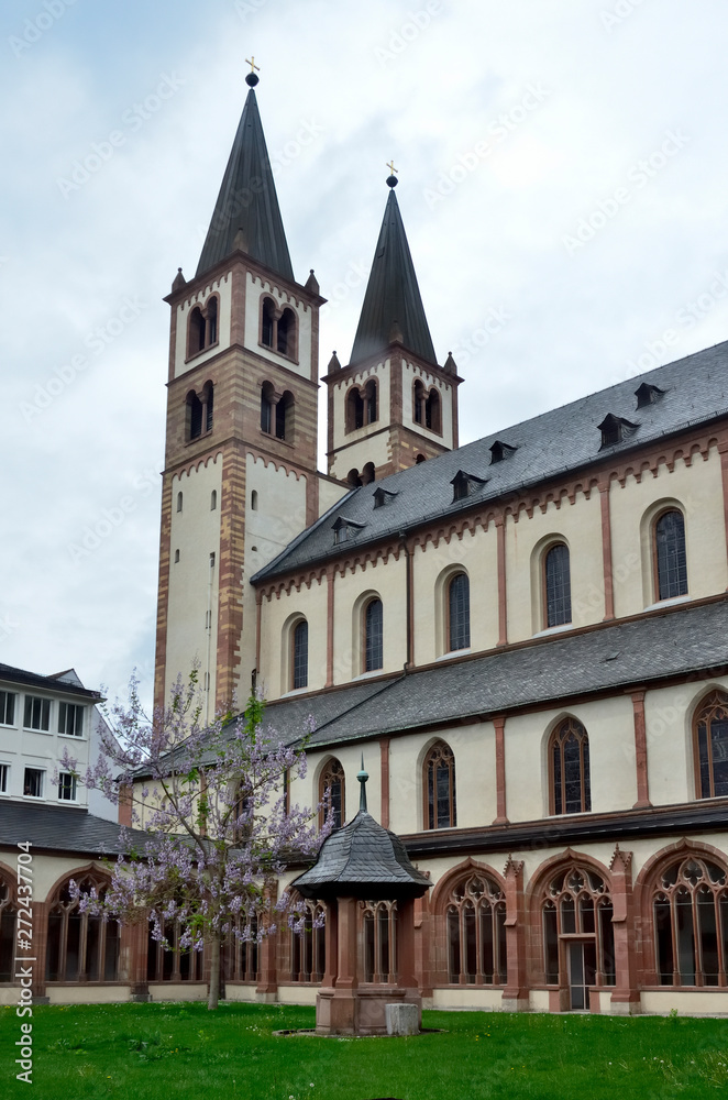 Kreuzgang beim Dom  St.Kilian, Würzburg