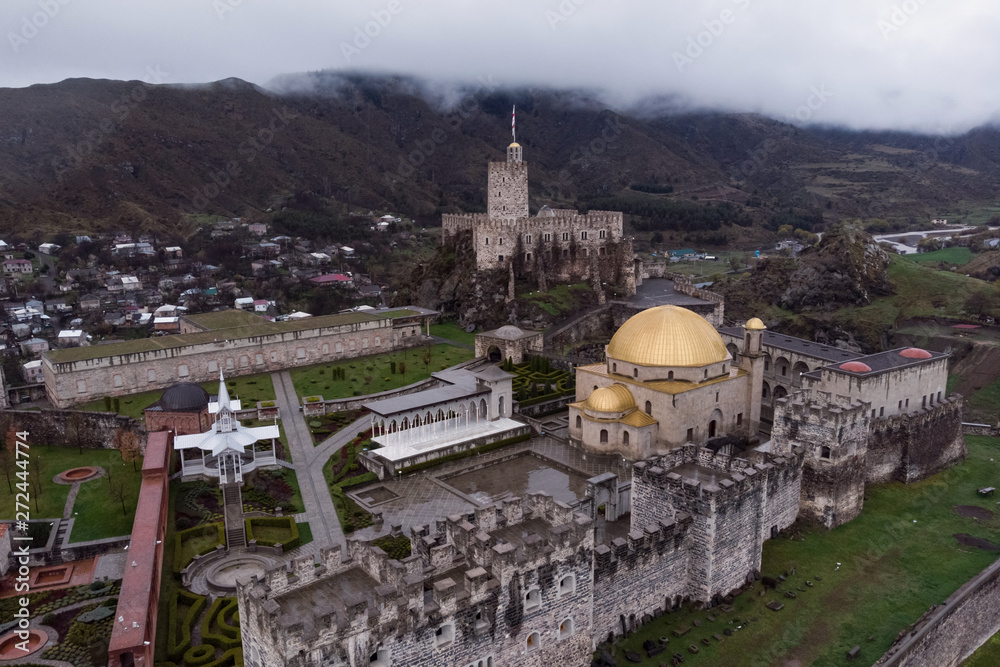 Obraz premium Jakeli Castle and Ahmediye Mosque in Rabat, Akhaltsikhe